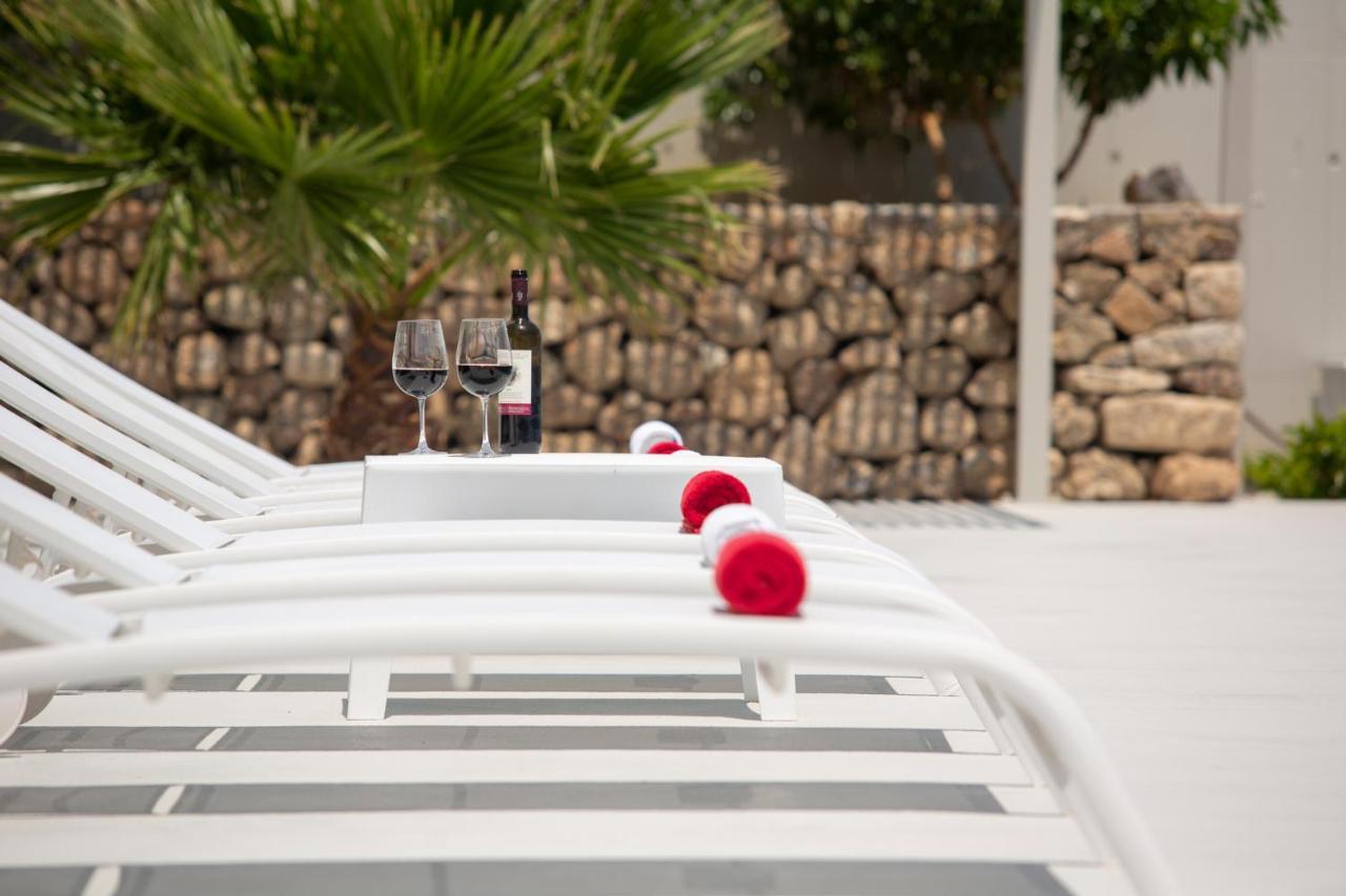 Kuro Beach House - Oceanfront Luxury & 25M Pool Achlia エクステリア 写真